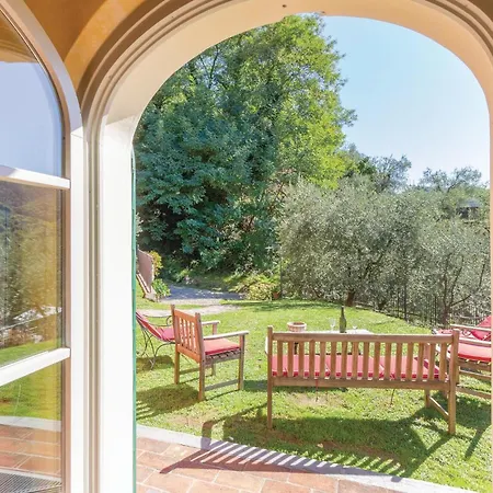 3 Bedroom Cozy In Camaiore Lu Holiday home Montemagno (Lucca)