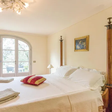 Holiday home 3 Bedroom Cozy In Camaiore Lu Montemagno (Lucca)