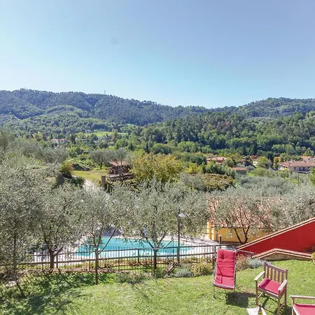 3 Bedroom Cozy In Camaiore Lu Montemagno (Lucca)