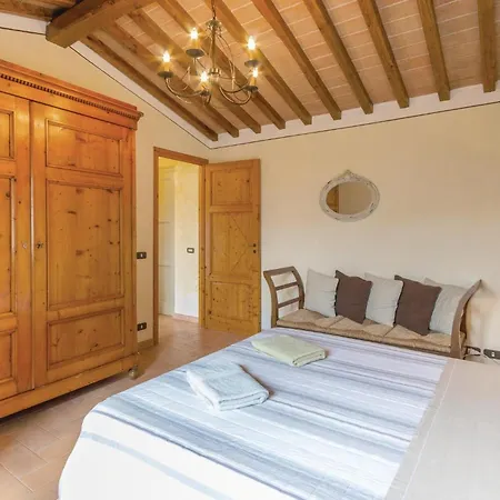 3 Bedroom Cozy In Camaiore Lu Holiday home *