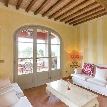 3 Bedroom Cozy In Camaiore Lu Holiday home Montemagno (Lucca)